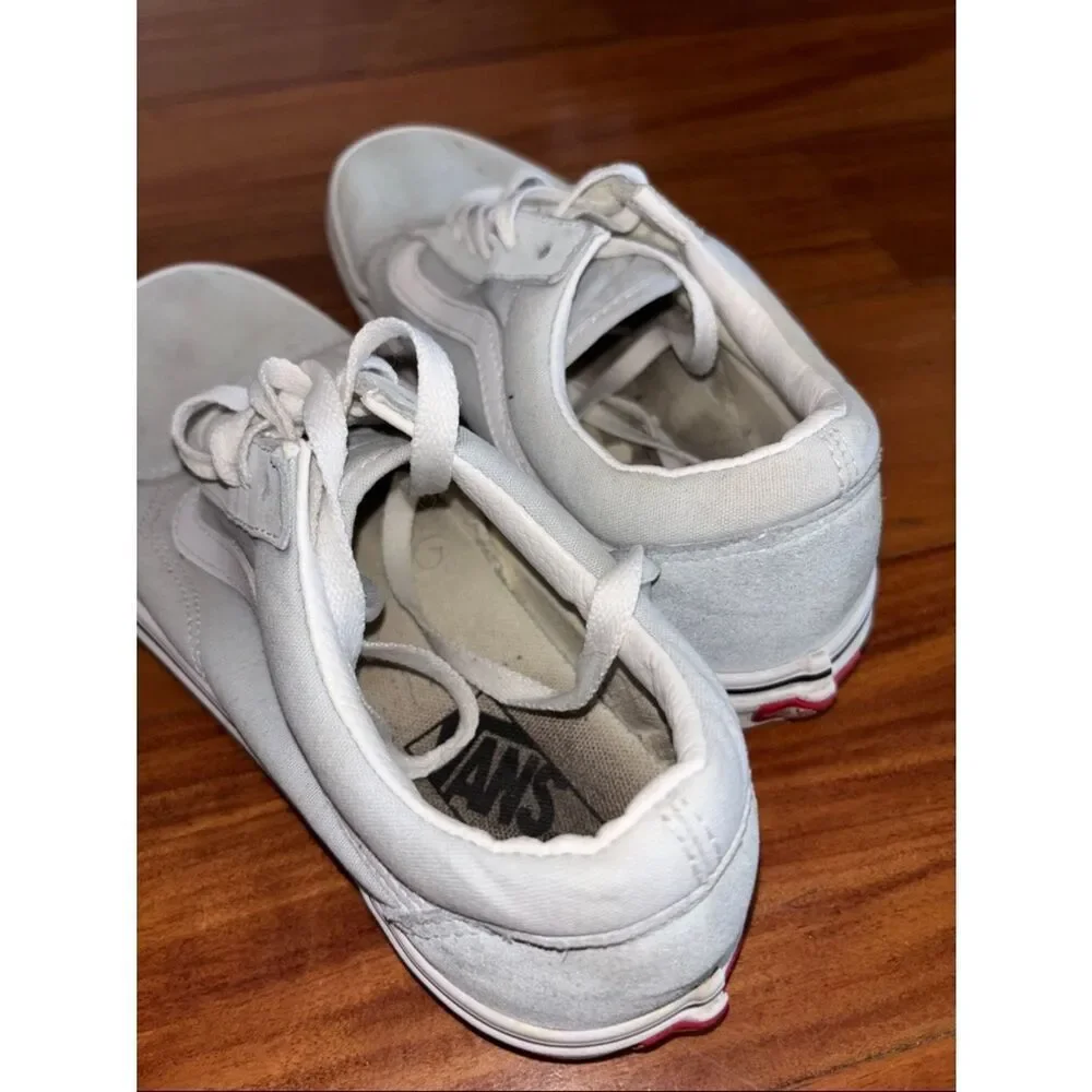 Vans mint green Low Top Sneakers in Light Gray and White size 8 men’s 9.5 womens